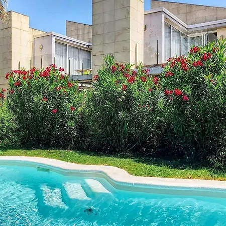 House In La Escala Near Els Riells Apartment