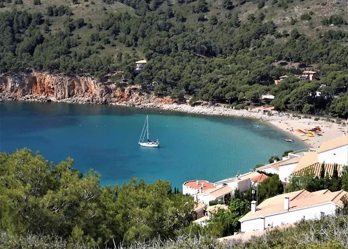 House In La Escala Near Els Riells Апартаменты Ля Эскала