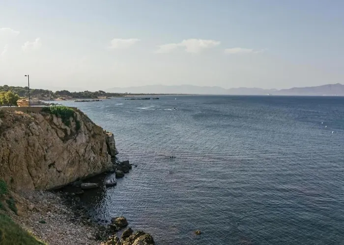 Апартаменты House In La Escala Near Els Riells *